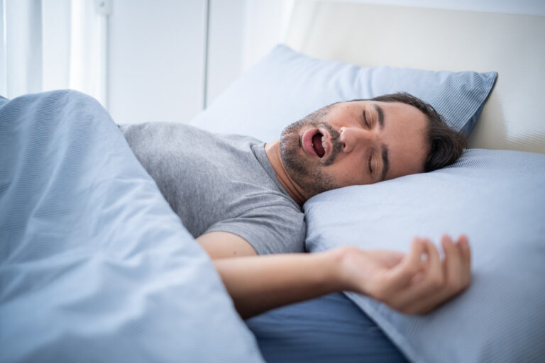 featured image for how sleep apnea treamtnet improves oral health