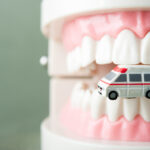 Featured image for Should You Visit an Emergency Dentist or an Emergency Room